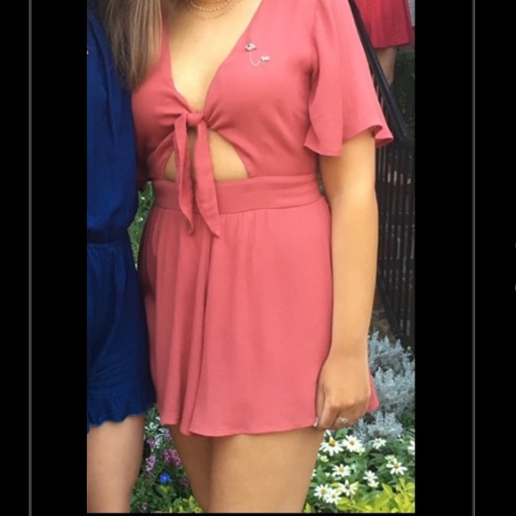 Romper - Picture 1 of 4